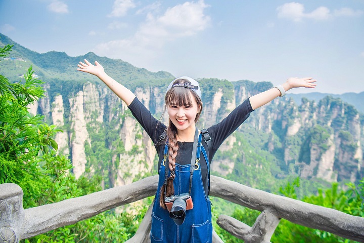 一家人打算下月去张家界玩，4天线路怎么安排比较好？长沙报团去张家界旅游方便吗？~求去过的朋友分享一下去张家界在长沙跟团攻略！~