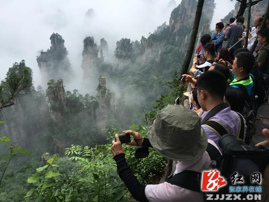 张家界武陵源景区雨季汛期接待无碍（组图）