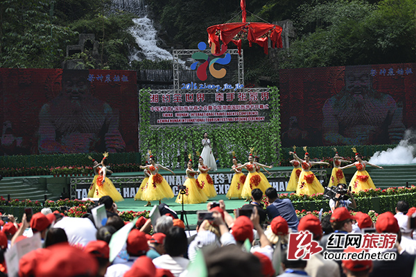 张家界旅游价格 - 湖南首个国际旅行商大会开幕 20余国旅行商齐聚张家界