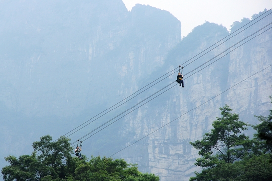 张家界旅游天气预报 - 预热“十一”黄金周，老道湾度假景区秋游度假市场红火！