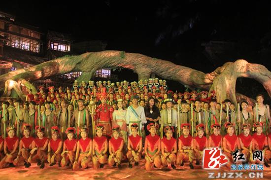 张家界旅游天气预报 - 2016年度《天门狐仙》演出完美落幕 预计明年2月底复演