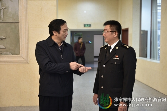 张家界旅游天气预报 - 春节临近 欧阳斌深入商务粮食口岸单位走访慰问