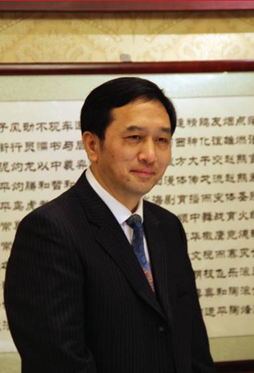 张家界旅游旺季 - 人物专访：欧阳斌—加强中法合作把张家界打造成世界知名的户外旅游胜地