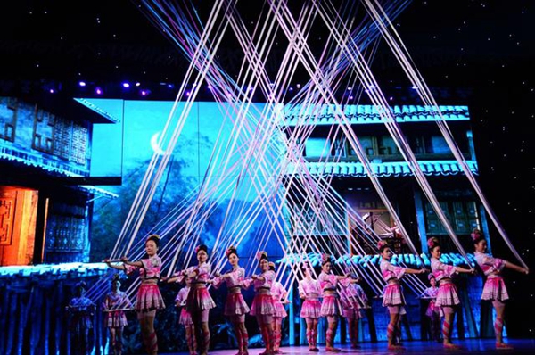 张家界旅游天气预报 - 复演一个月引客5万人 《烟雨张家界》提前进入旅游旺季模式