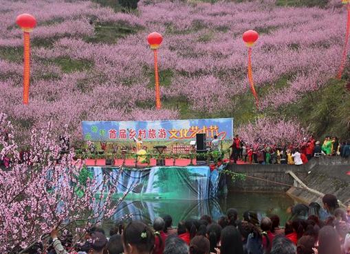 张家界 - 武陵源区文学艺术爱好者赴会慈利县官桥乡村旅游文化艺术节“取经”