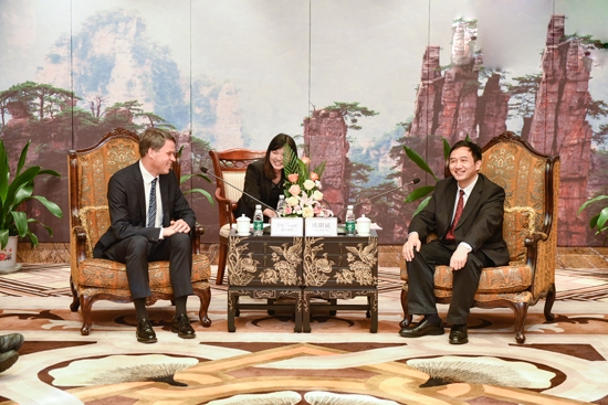 张家界旅游路线 - 欧阳斌会见世界旅游组织旅游可持续发展部部长及特别顾问一行