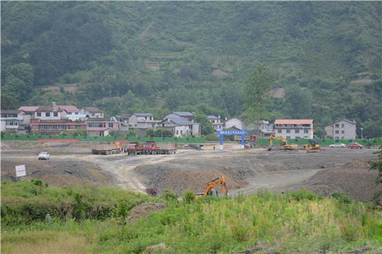 张家界旅游天气预报 - 朱法栋调研张家界旅游商品产业园项目建设