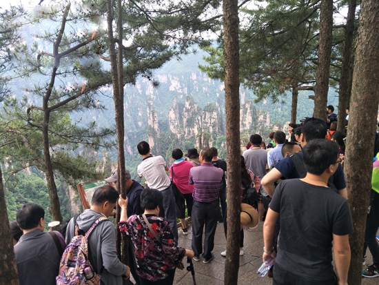 张家界旅游路线 - 端午小长假 武陵源区安全纳客逾52.44万人次