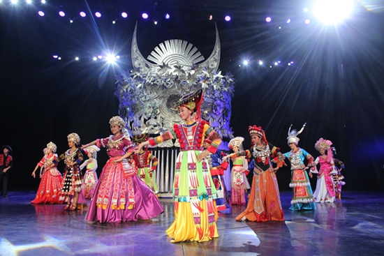 张家界旅游路线 - 张家界民俗文化遍地开“花”（组图）