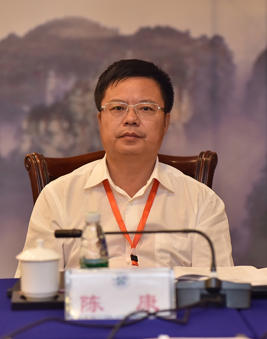 张家界旅游攻略指南 - 专访贵州省铜仁市政协党组书记、主席陈康：整合全域资源 打造“大武陵”旅游品牌