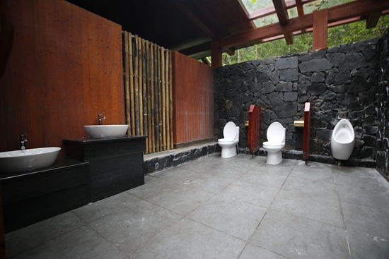 张家界旅游必看 - 武陵源区首批第三卫生间“亮相” 厕所革命加速推进