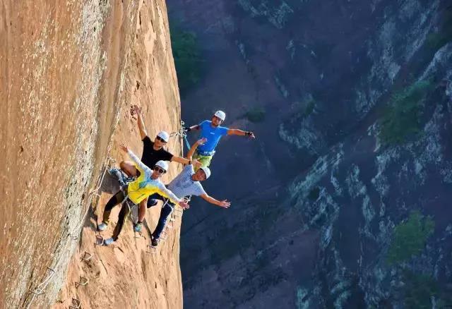 张家界旅游天气预报 - 张家界红岩岭飞拉达今日恢复营业，全国医护人员凭证享受免票