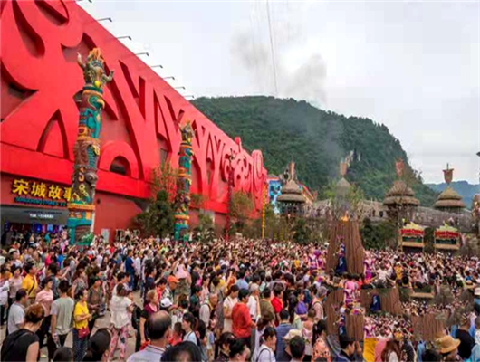 张家界自由行 - 半年超全年 武陵源演艺市场持续走热