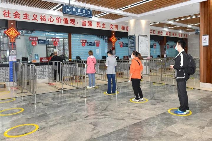 旅游张家界攻略 - 张家界三大景区恢复开放首日：景区用心管理  游客放心游玩