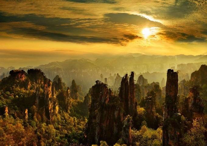 张家界 - 张家界游玩四日游要怎么玩，费用大概多少？怎么安排行程？